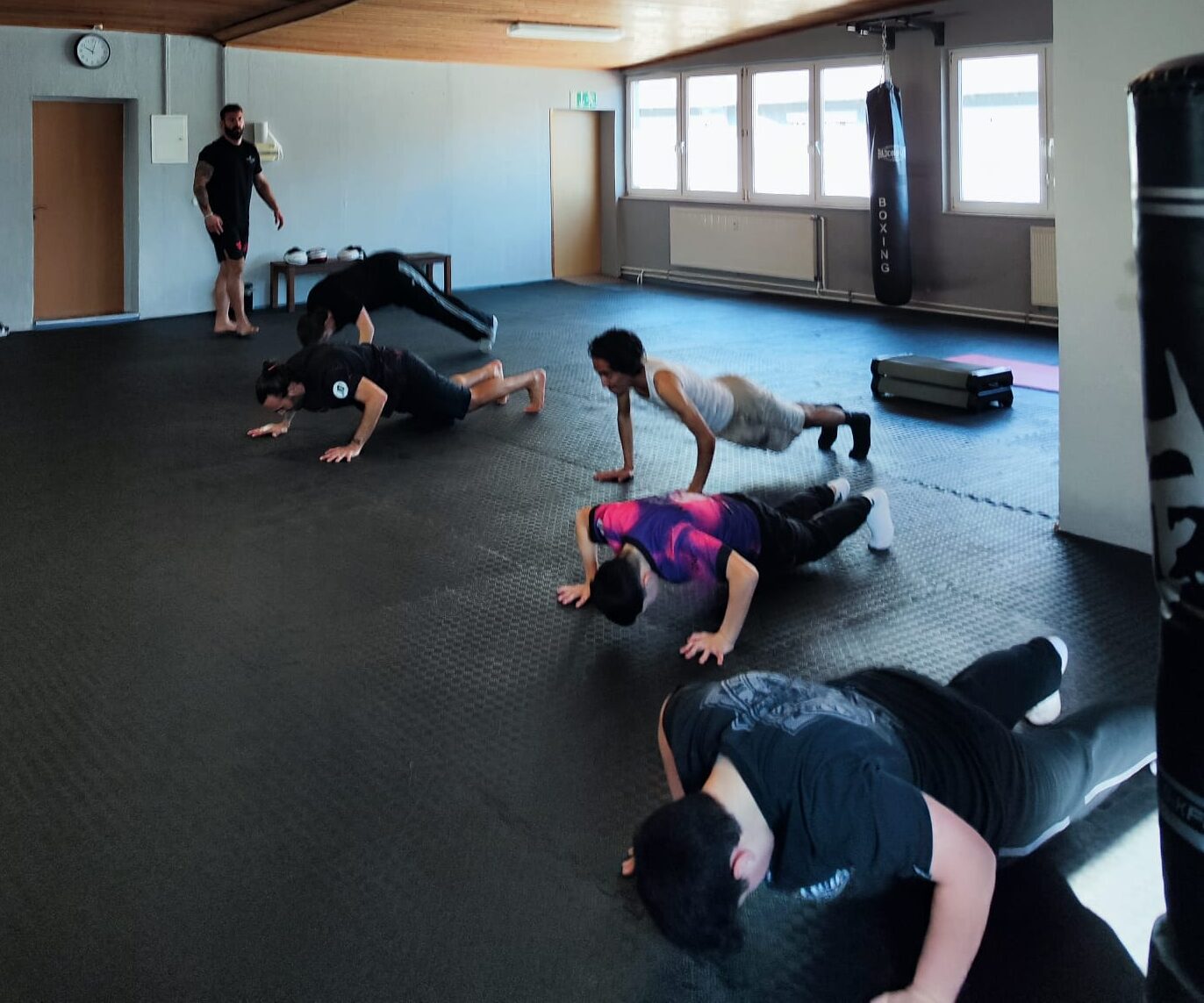 Jugendliche beim gemeinsamen Training